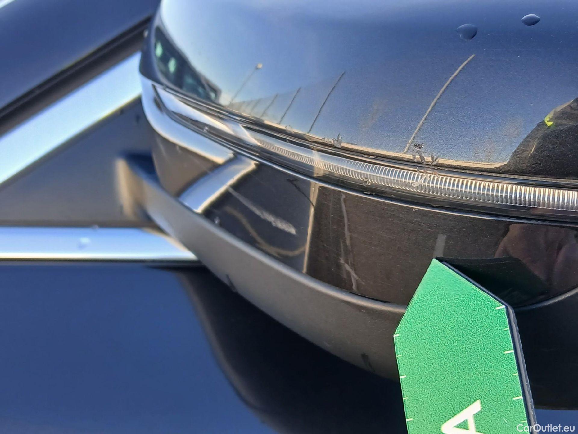  Bmw  Serie 5 BMW  / 2020 / 4P / sedán 520e #10