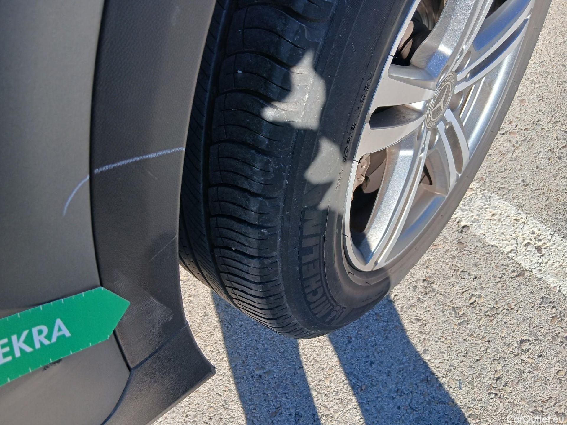  Mercedes  G-Klasee MERCEDES-BENZ Clase GLC / 2019 / 5P / todoterreno GLC 220 d 4MATIC #48