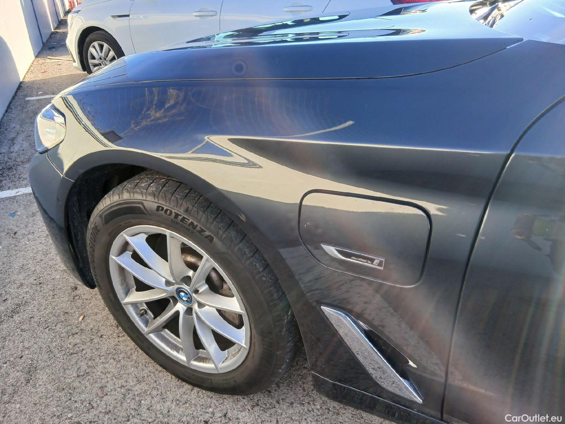  Bmw  Serie 5 BMW  / 2020 / 4P / sedán 520e #8