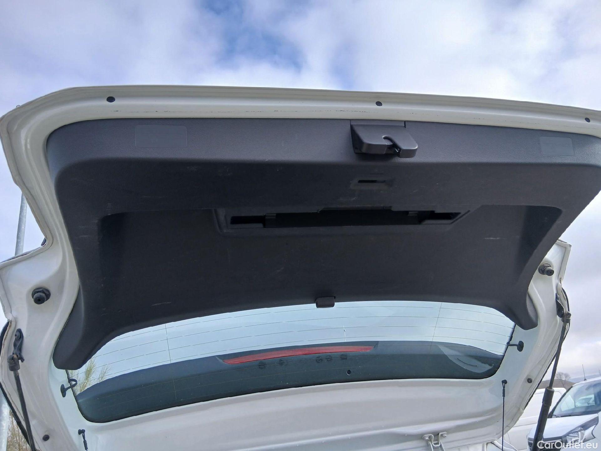  Volkswagen  T-CROSS VOLKSWAGEN  / 2018 / 5P / todoterreno Edition 1.0 TSI 70kW (95CV) #15