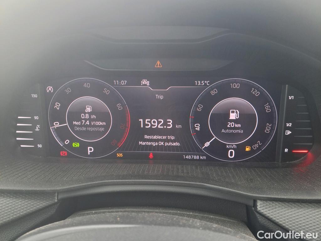  Skoda  KAMIQ SKODA  1.0 TSI 81kW (110CV) DSG Ambition #43