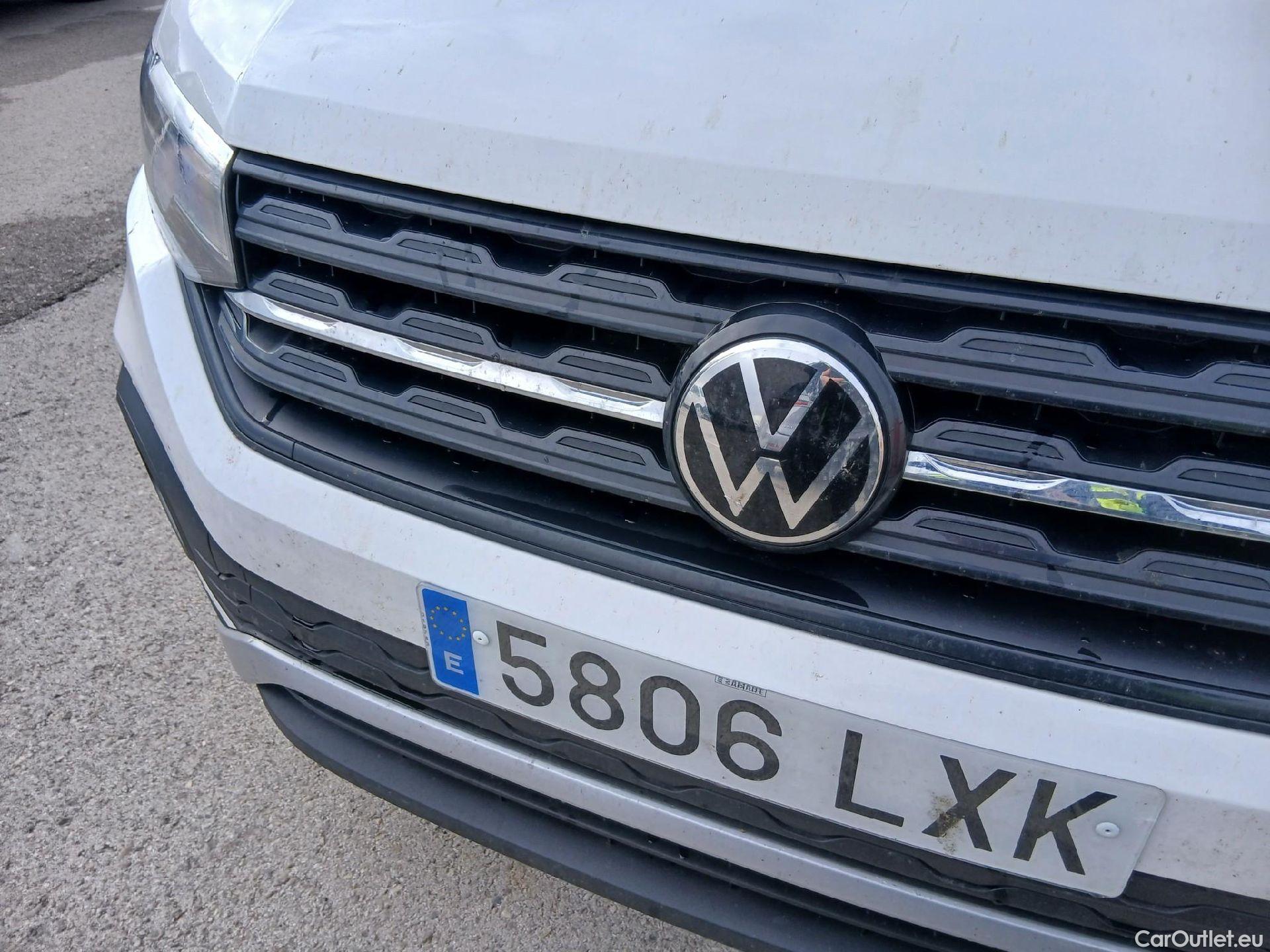  Volkswagen  T-CROSS VOLKSWAGEN  / 2018 / 5P / todoterreno Edition 1.0 TSI 70kW (95CV) #8