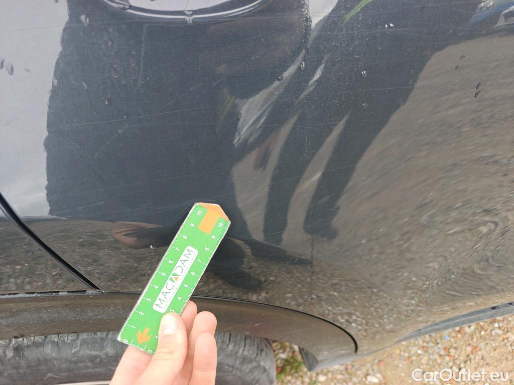  KIA  Sportage KIA  1.6MHEV Drive 100kW(136CV) 4x2(Crist Tintados) #45