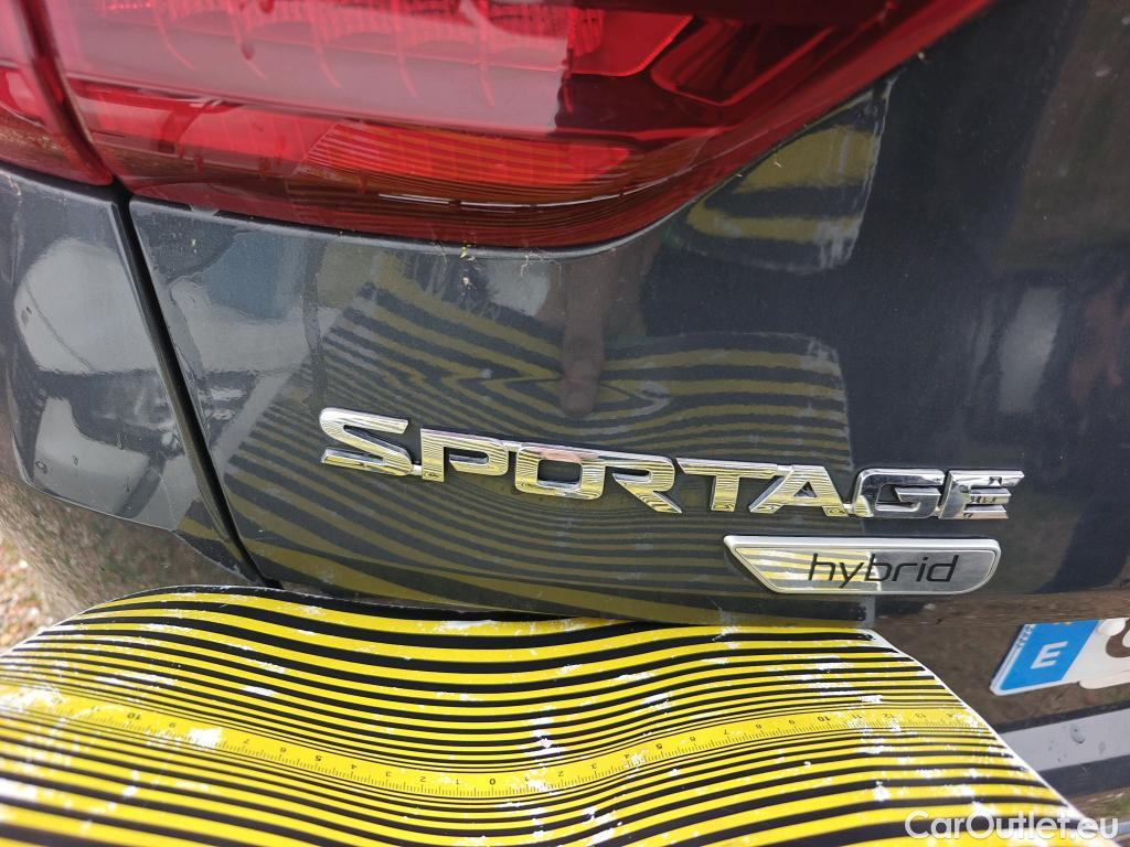  KIA  Sportage KIA  1.6MHEV Drive 100kW(136CV) 4x2(Crist Tintados) #2