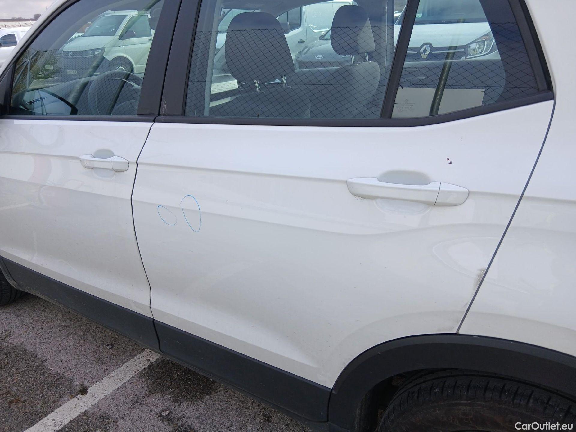  Volkswagen  T-CROSS VOLKSWAGEN  / 2018 / 5P / todoterreno Edition 1.0 TSI 70kW (95CV) #10