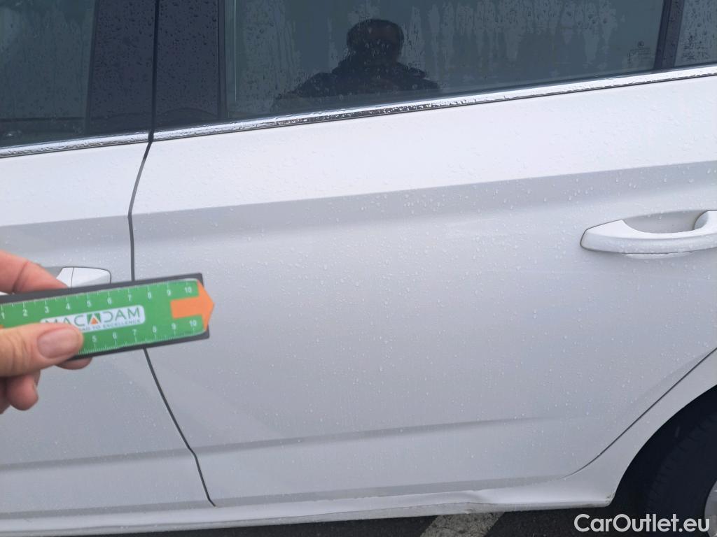  Skoda  KAMIQ SKODA  1.0 TSI 81kW (110CV) DSG Ambition #32