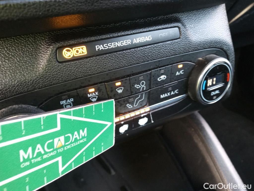  Ford  Focus FORD  / 2018 / 5P / familiar 1.0 Ecoboost 92kW Trend+ SB #13