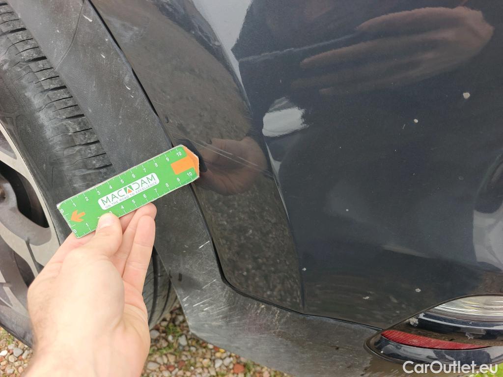  KIA  Sportage KIA  1.6MHEV Drive 100kW(136CV) 4x2(Crist Tintados) #53