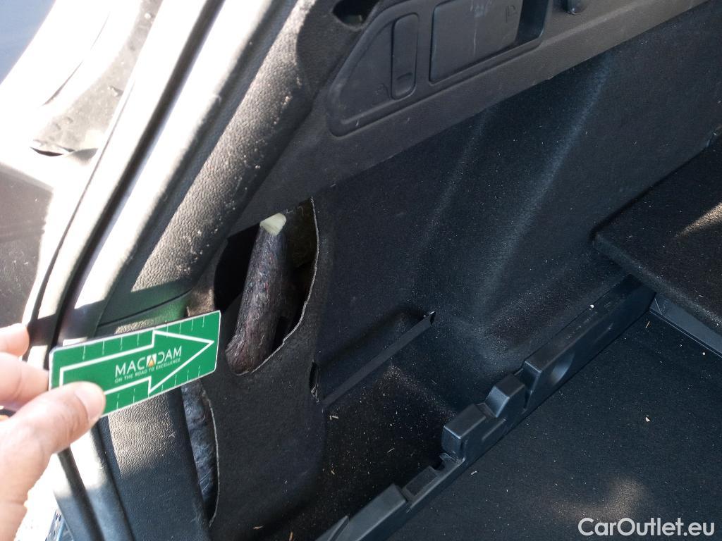  Ford  Focus FORD  / 2018 / 5P / familiar 1.0 Ecoboost 92kW Trend+ SB #24