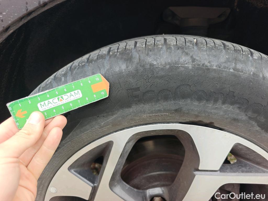  KIA  Sportage KIA  1.6MHEV Drive 100kW(136CV) 4x2(Crist Tintados) #5