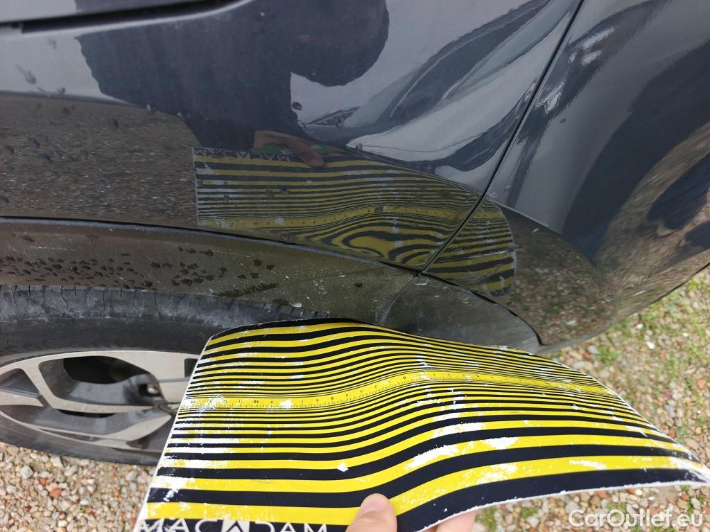  KIA  Sportage KIA  1.6MHEV Drive 100kW(136CV) 4x2(Crist Tintados) #14