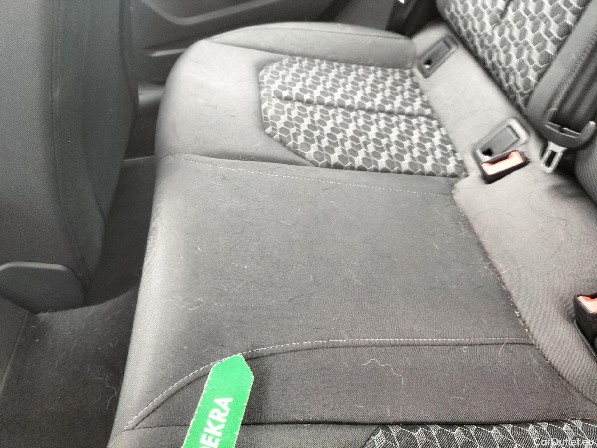  Audi  A1 Sportback AUDI A1 / 2018 / 5P / berlina con portón Sportback Adrenalin 25 TFSI 70kW (95CV)(SP)(SL) #22