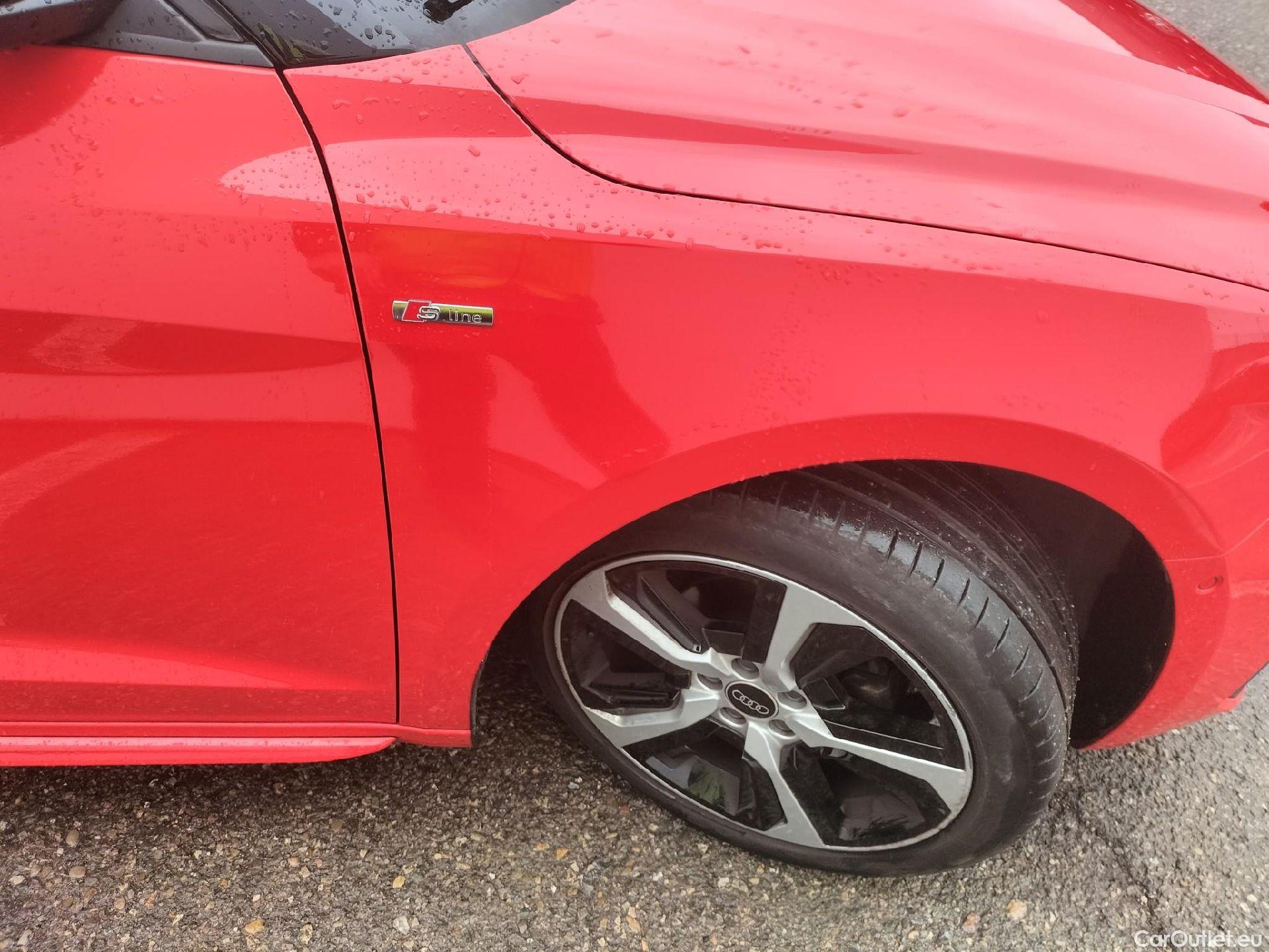  Audi  A1 Sportback AUDI A1 / 2018 / 5P / berlina con portón Sportback Adrenalin 25 TFSI 70kW (95CV)(SP)(SL) #49