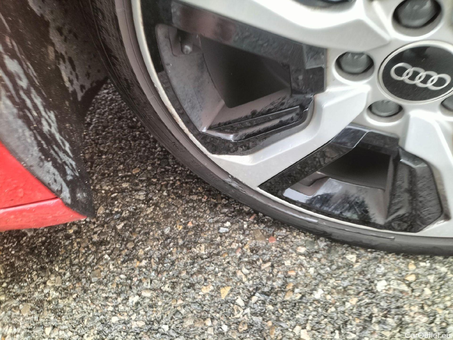  Audi  A1 Sportback AUDI A1 / 2018 / 5P / berlina con portón Sportback Adrenalin 25 TFSI 70kW (95CV)(SP)(SL) #52