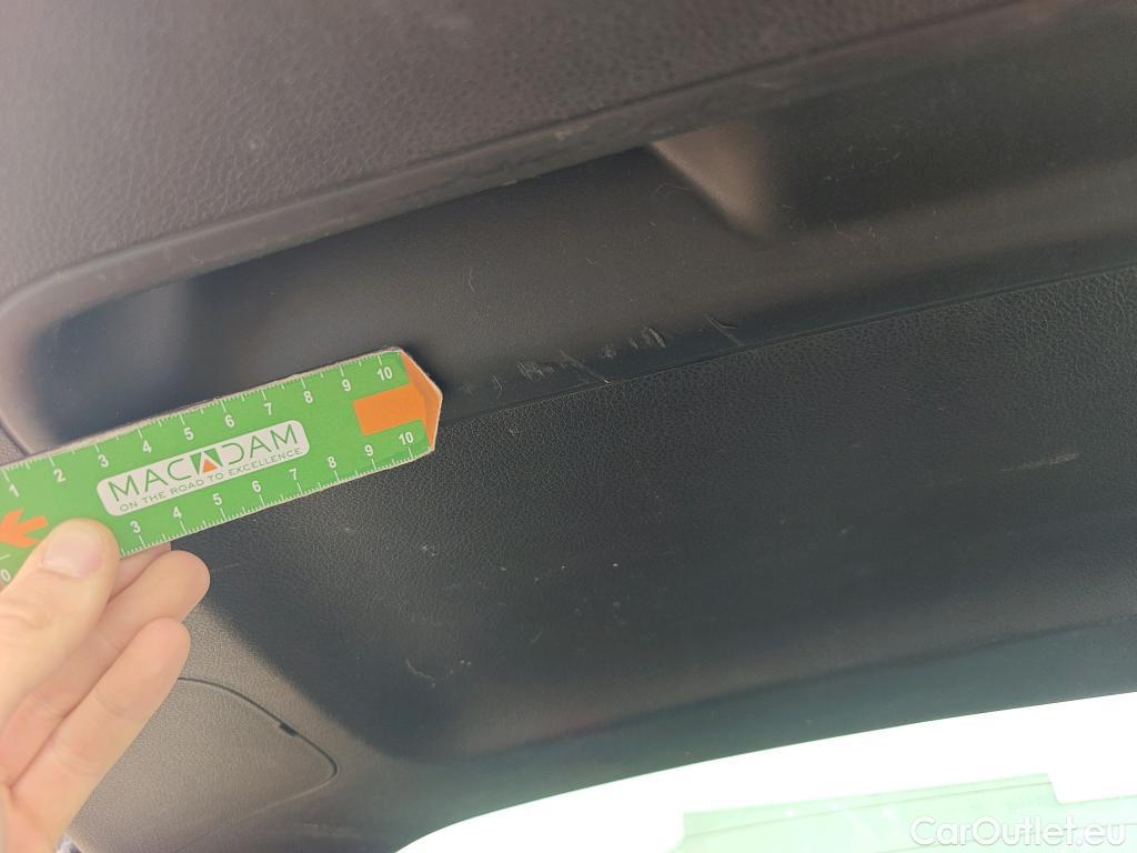  KIA  Sportage KIA  1.6MHEV Drive 100kW(136CV) 4x2(Crist Tintados) #43