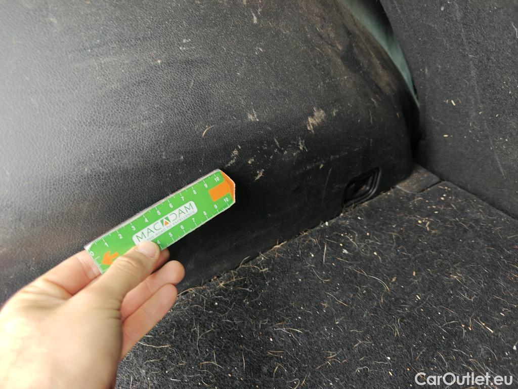  KIA  Sportage KIA  1.6MHEV Drive 100kW(136CV) 4x2(Crist Tintados) #41