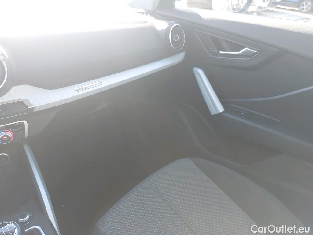  Audi  Q2 AUDI  / 2016 / 5P / todoterreno Design 30 TFSI 85kW (116CV) #7