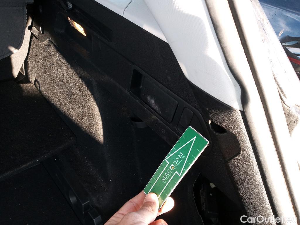  Ford  Focus FORD  / 2018 / 5P / familiar 1.0 Ecoboost 92kW Trend+ SB #8