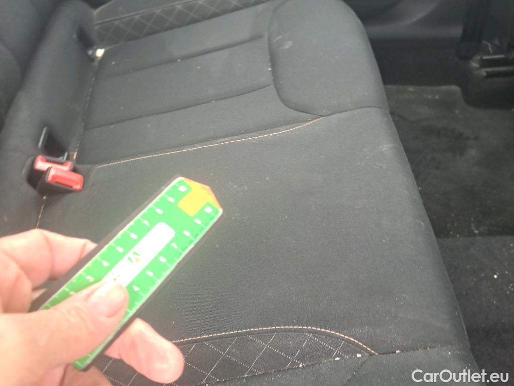  Skoda  KAMIQ SKODA  1.0 TSI 81kW (110CV) DSG Ambition #9