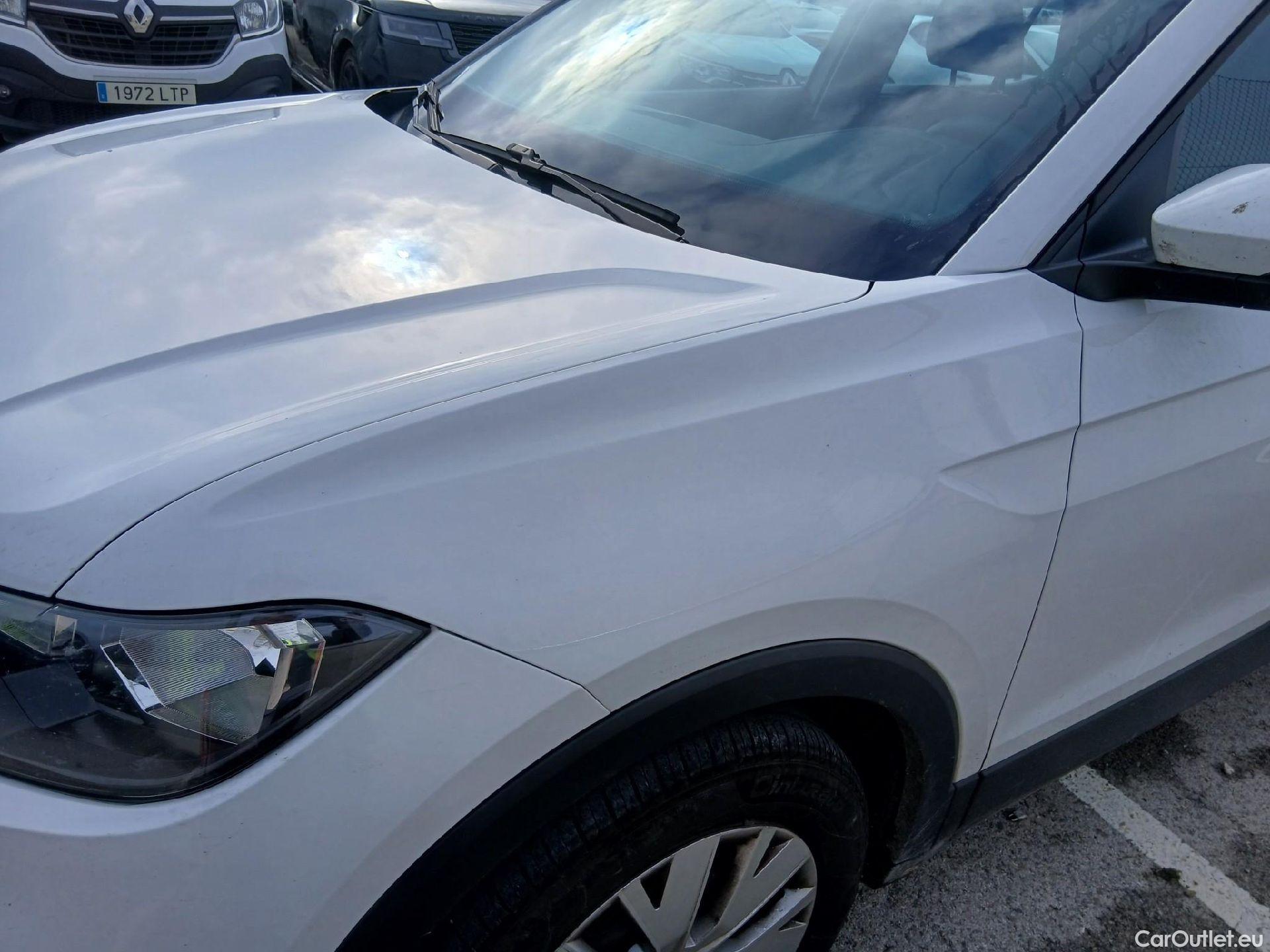  Volkswagen  T-CROSS VOLKSWAGEN  / 2018 / 5P / todoterreno Edition 1.0 TSI 70kW (95CV) #9