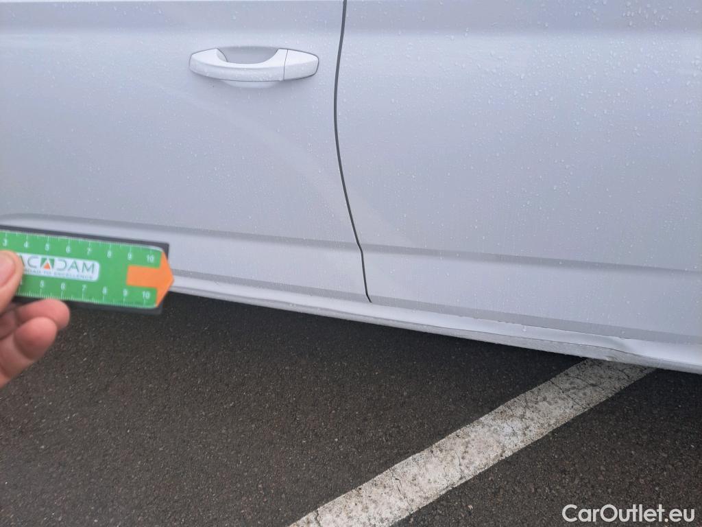  Skoda  KAMIQ SKODA  1.0 TSI 81kW (110CV) DSG Ambition #5