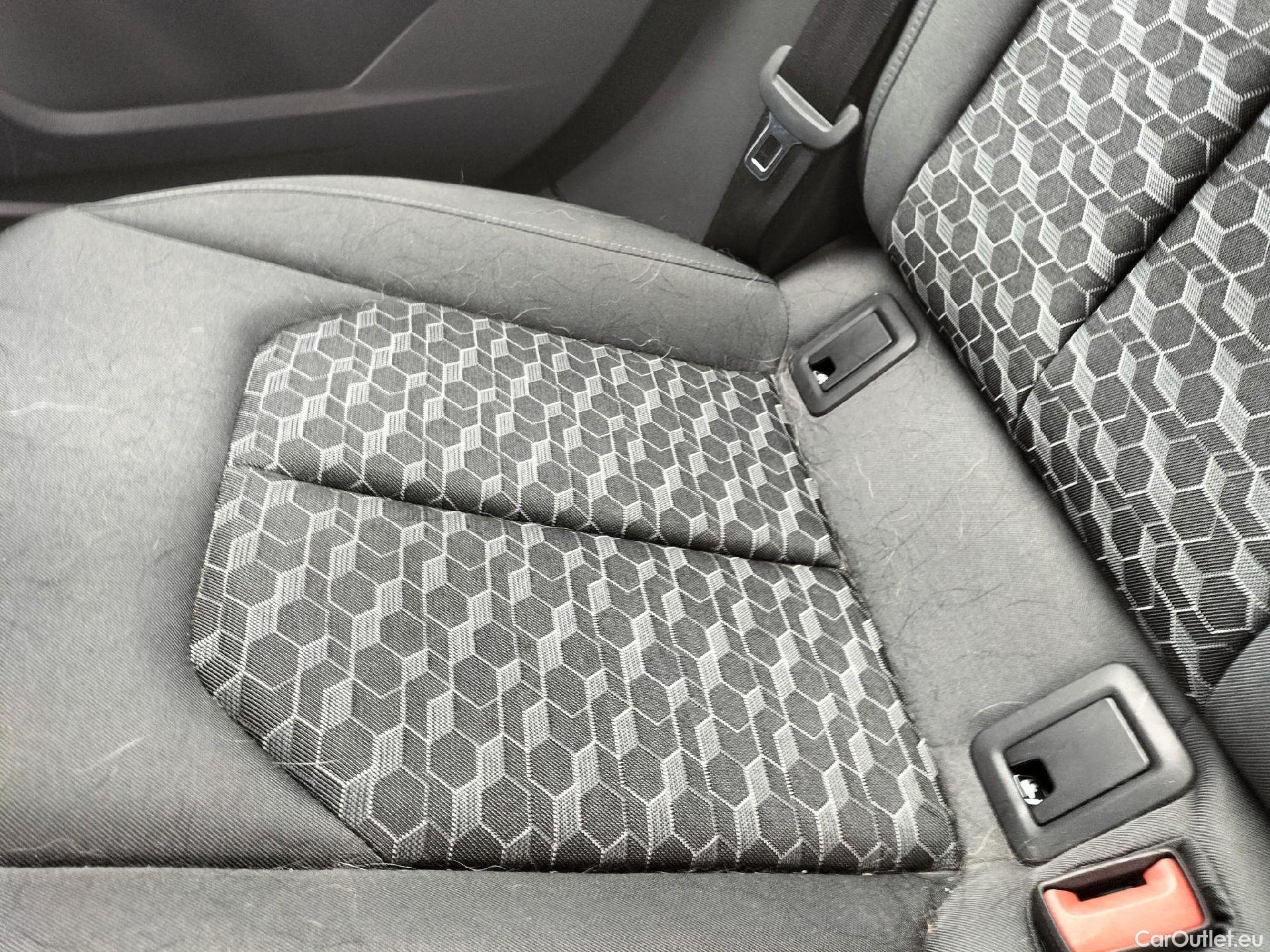  Audi  A1 Sportback AUDI A1 / 2018 / 5P / berlina con portón Sportback Adrenalin 25 TFSI 70kW (95CV)(SP)(SL) #25