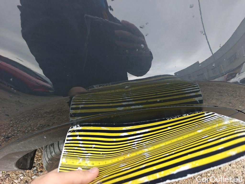  KIA  Sportage KIA  1.6MHEV Drive 100kW(136CV) 4x2(Crist Tintados) #59