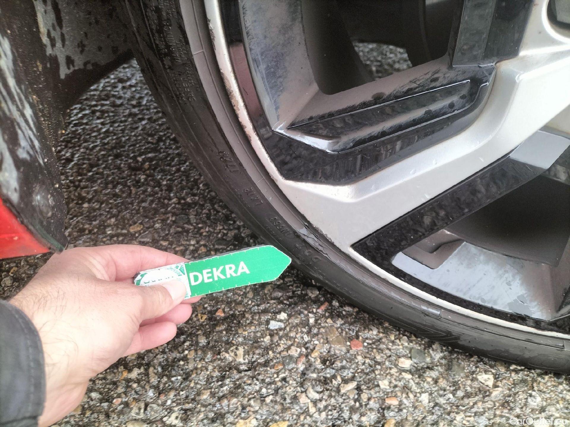  Audi  A1 Sportback AUDI A1 / 2018 / 5P / berlina con portón Sportback Adrenalin 25 TFSI 70kW (95CV)(SP)(SL) #54