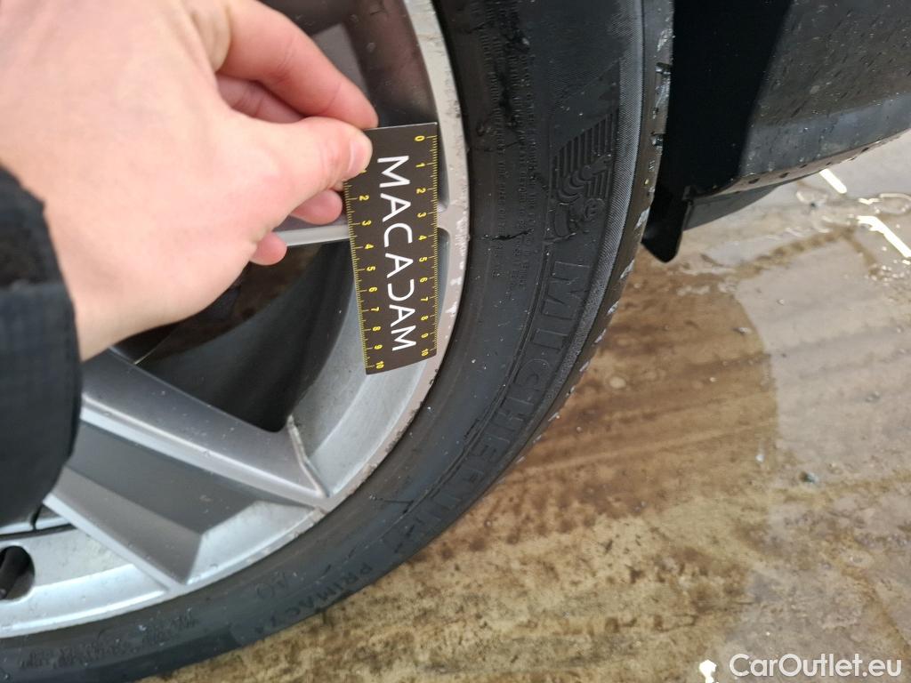  Audi  Q2  35 TFSI Design Luxe 1.5 TFSI 150CV BVA7 E6d #9