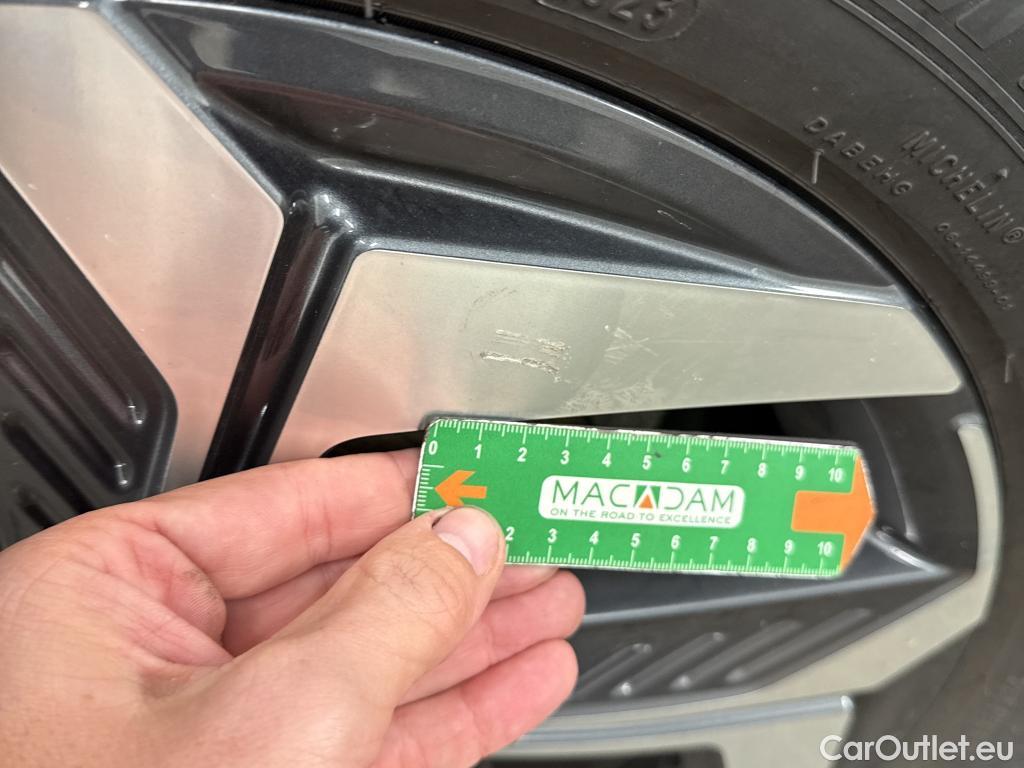  Hyundai  Tucson HYUNDAI  / 2020 / 5P / SUV 1.6 PHEV 265 HTRAC BUSINESS 4WD AUTO #10