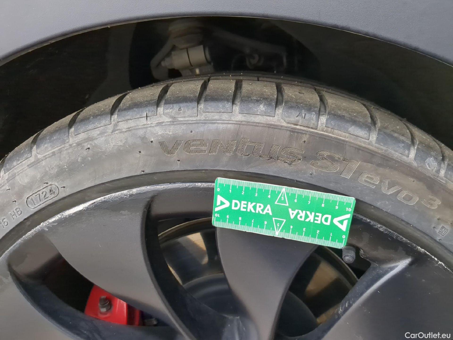  Tesla  Model Y TESLA  / 2020 / 5P / SUV Performance Dual Motor AWD #2