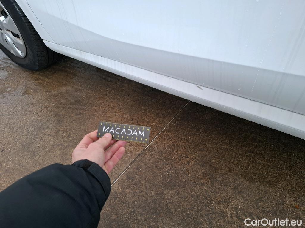  Skoda  Fabia SKODA  / 2021 / 5P / Berline 1.0 MPI 80 Active #14