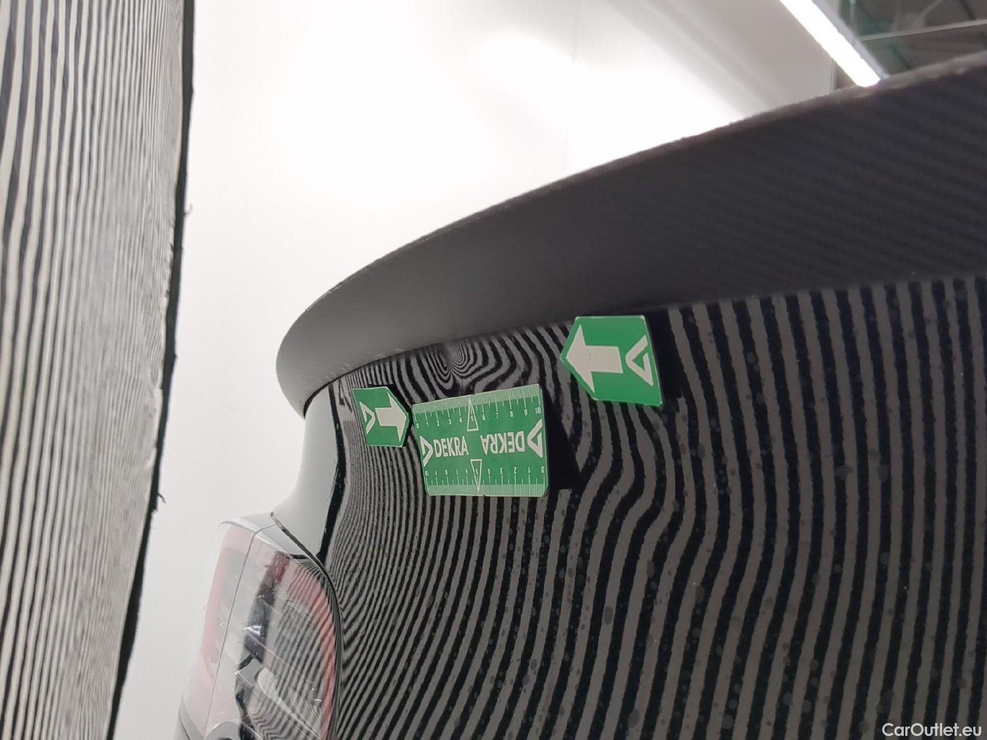  Tesla  Model Y TESLA  / 2020 / 5P / SUV Performance Dual Motor AWD #33