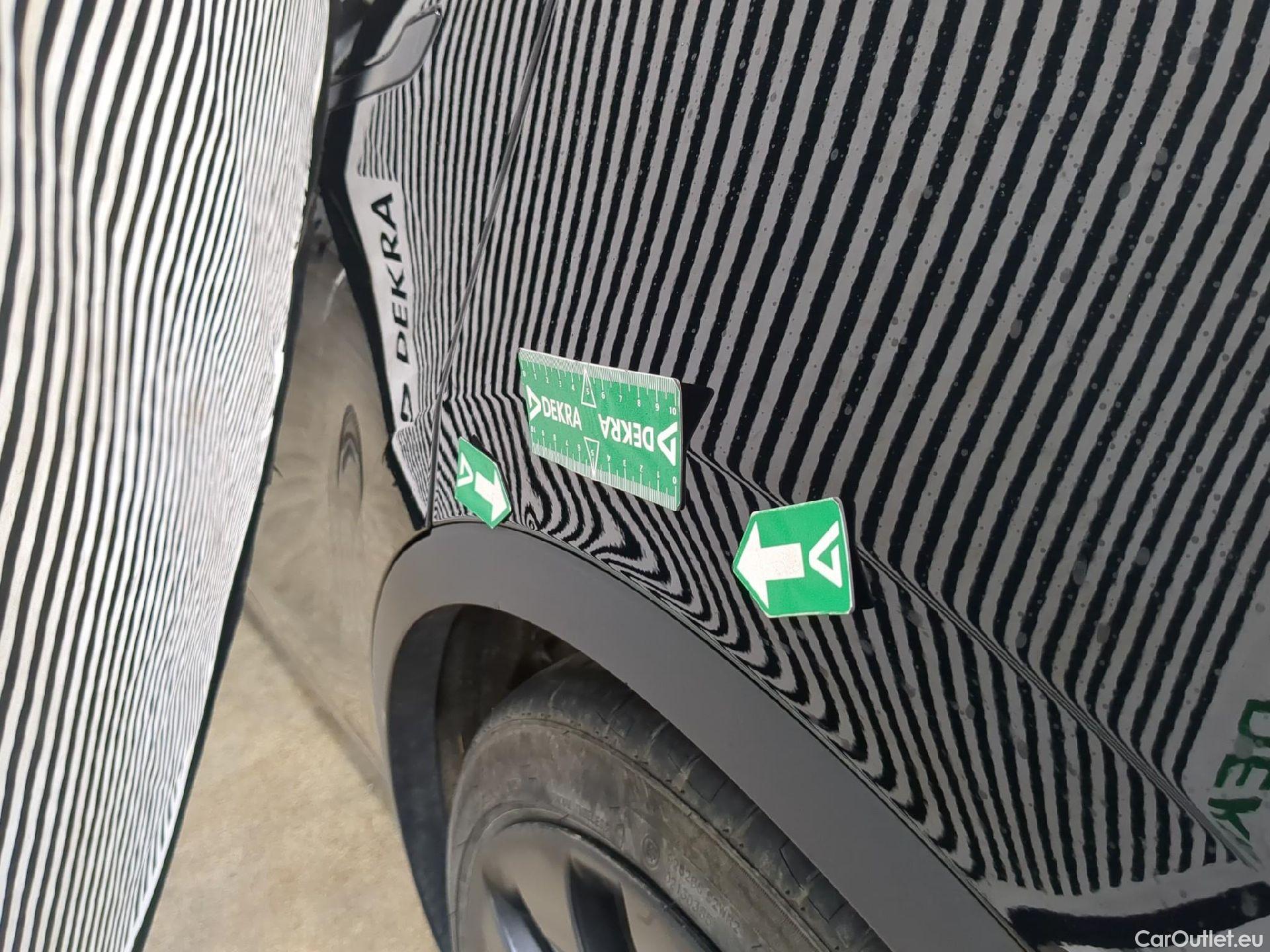  Tesla  Model Y TESLA  / 2020 / 5P / SUV Performance Dual Motor AWD #28