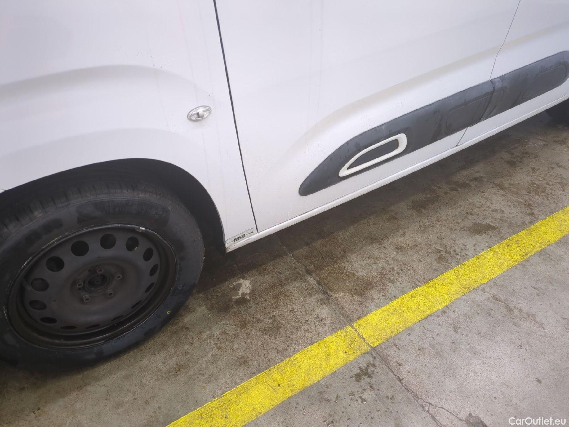  Citroen  Berlingo  Feel M 1.2 PureTech 110CV BVM6 E6dT #21