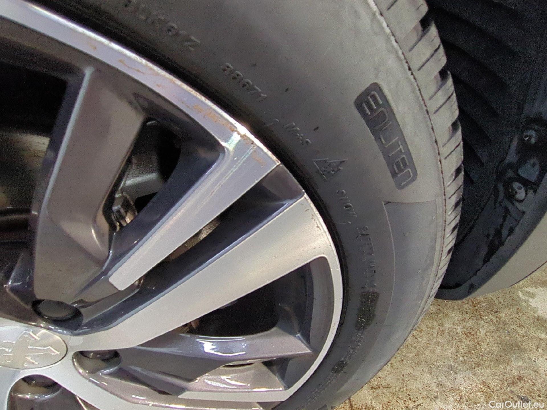  Peugeot  3008  Allure 1.5 HDi 130CV BVA8 E6d #6