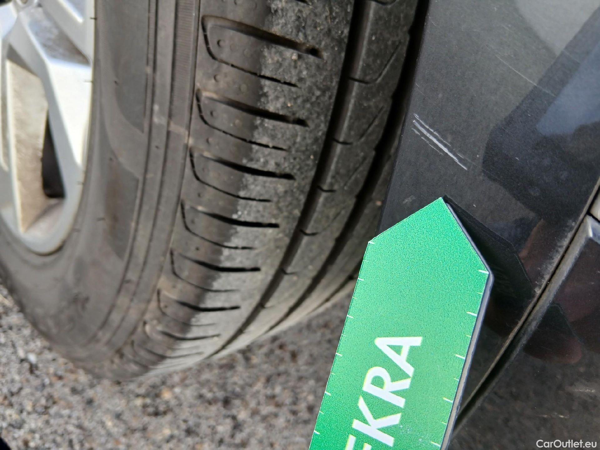  Land Rover  Discovery AUDI Q5 / 2020 / 5P / todoterreno Advanced 35 TDI 120kW S tronic (AC6) #20