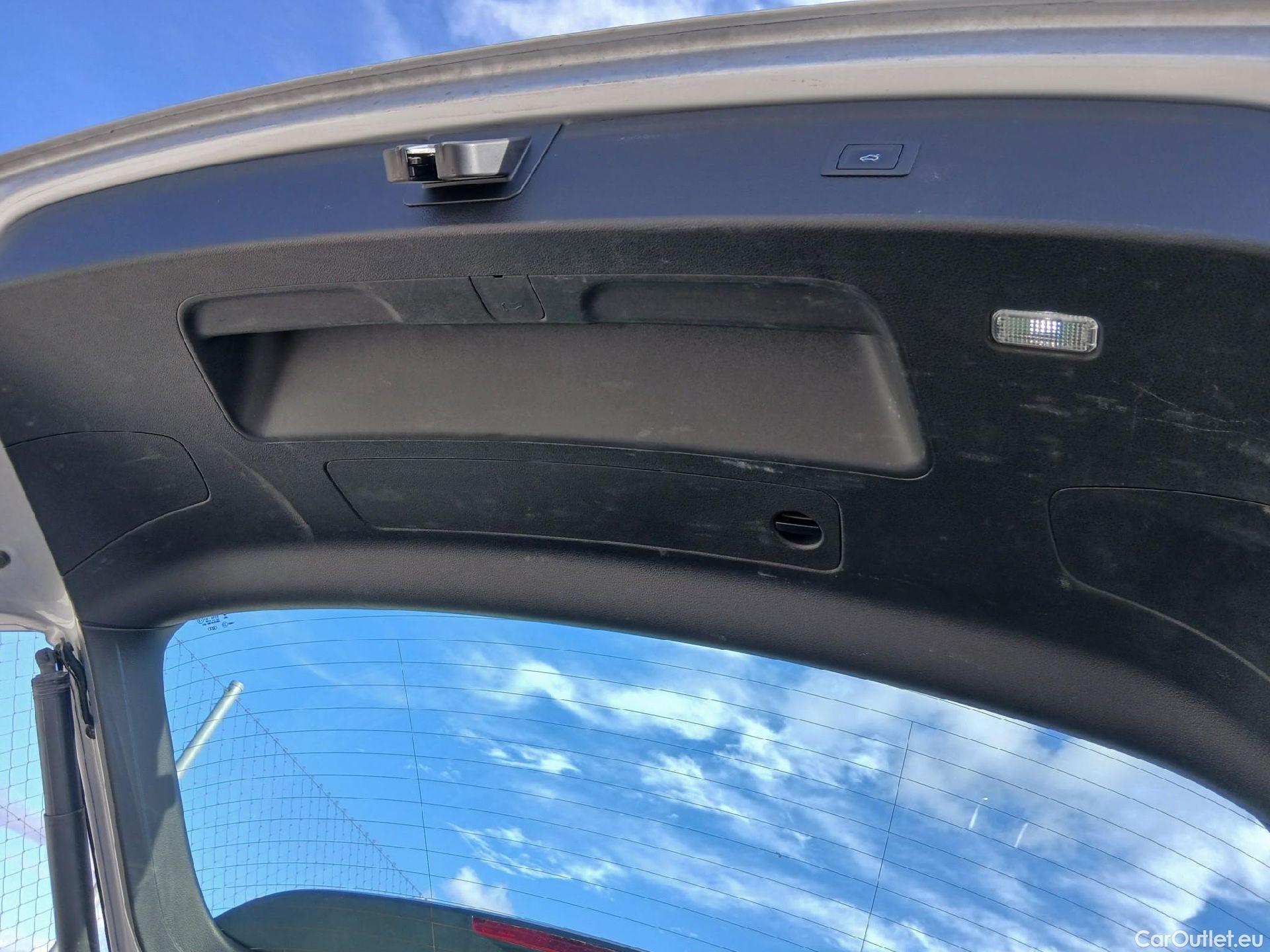  Land Rover  Discovery AUDI Q5 / 2020 / 5P / todoterreno Advanced 35 TDI 120kW S tronic (AC6) #24