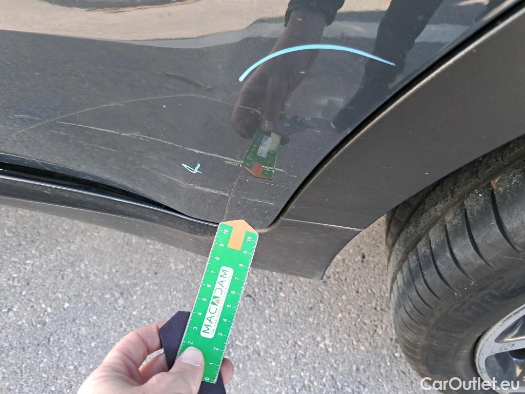  KIA  Sportage KIA  / 2018 / 5P / todoterreno 1.6 T-GDi GT Line Xtreme 130kW DCT 4x2 #21