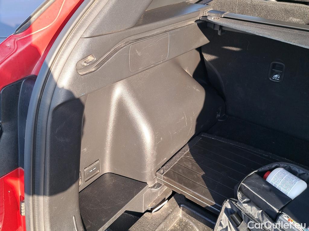  Hyundai  Tucson HYUNDAI  / 2020 / 5P / todoterreno 1.6 TGDI 169kW HEV Maxx Auto S/Cable Re. #9