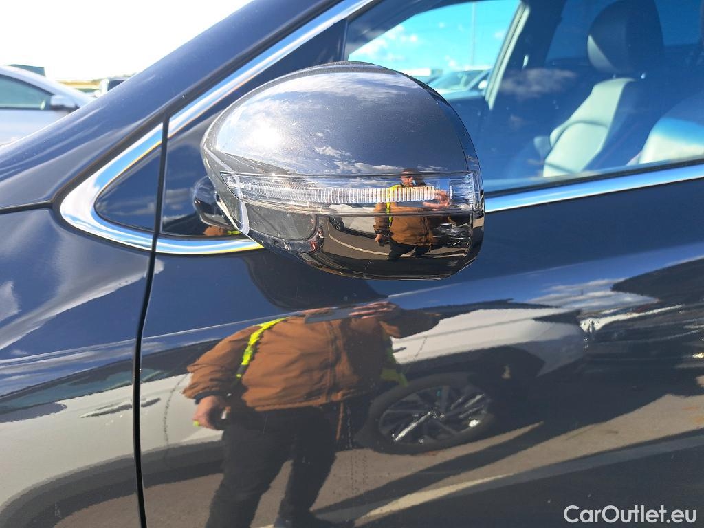  KIA  Sportage KIA  / 2018 / 5P / todoterreno 1.6 T-GDi GT Line Xtreme 130kW DCT 4x2 #56