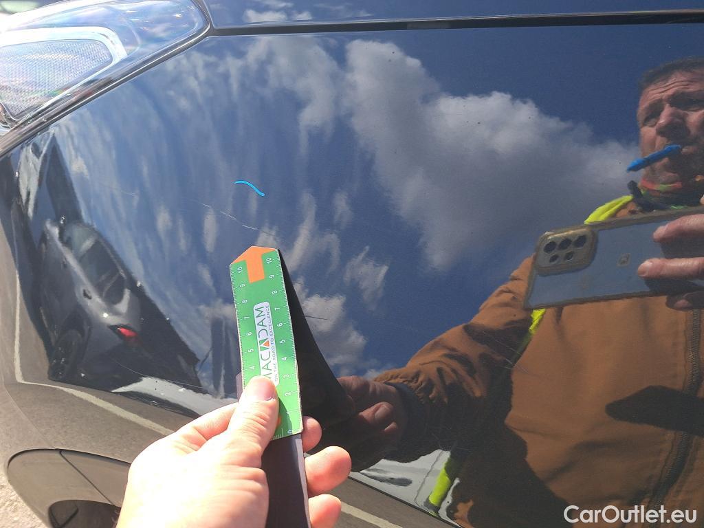  KIA  Sportage KIA  / 2018 / 5P / todoterreno 1.6 T-GDi GT Line Xtreme 130kW DCT 4x2 #41