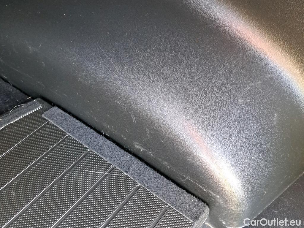  Hyundai  Tucson HYUNDAI  / 2020 / 5P / todoterreno 1.6 TGDI 169kW HEV Maxx Auto S/Cable Re. #12