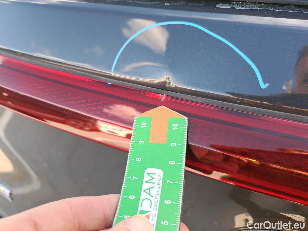  KIA  Sportage KIA  / 2018 / 5P / todoterreno 1.6 T-GDi GT Line Xtreme 130kW DCT 4x2 #63