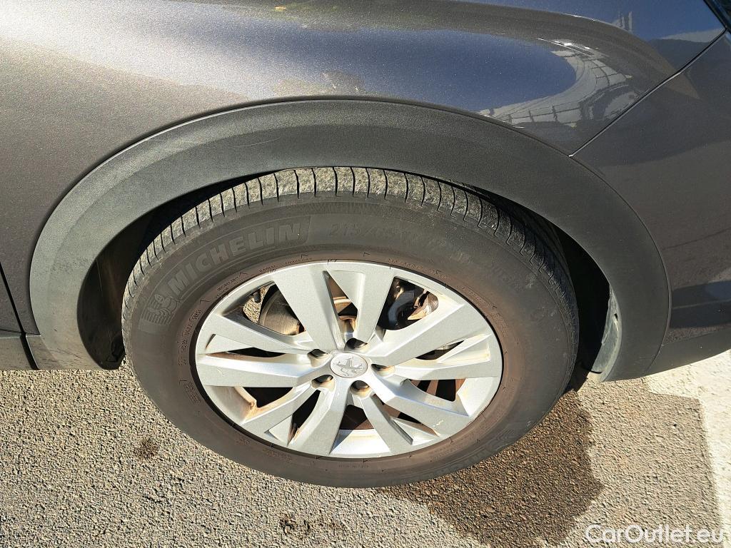  Peugeot  3008 PEUGEOT  / 2020 / 5P / todoterreno 1.5 BlueHDi 96kW (130CV) S&S Active Pack (AC3) #13