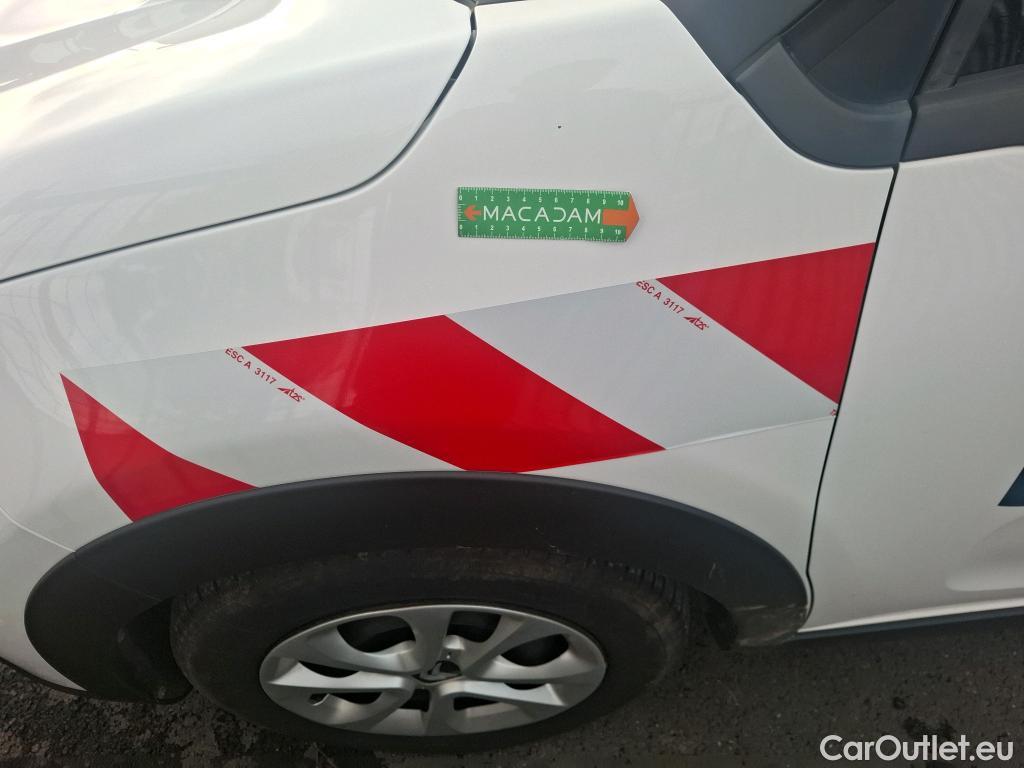  Citroen  C3 CITROEN  Société VU 5p Berline BlueHDi 100 S&S BVM Feel #38