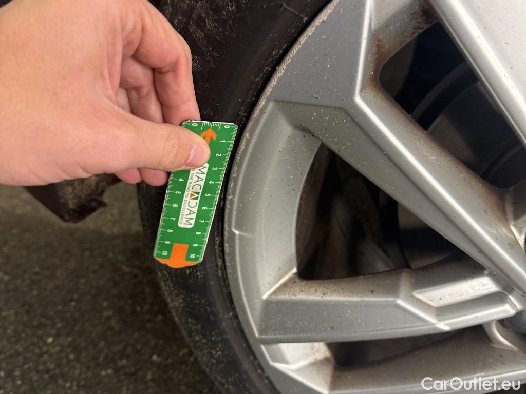  Audi  A3 AUDI  Sportback / 2020 / 5P / Berline 40 TFSI e 204 S Tronic Business Line #37