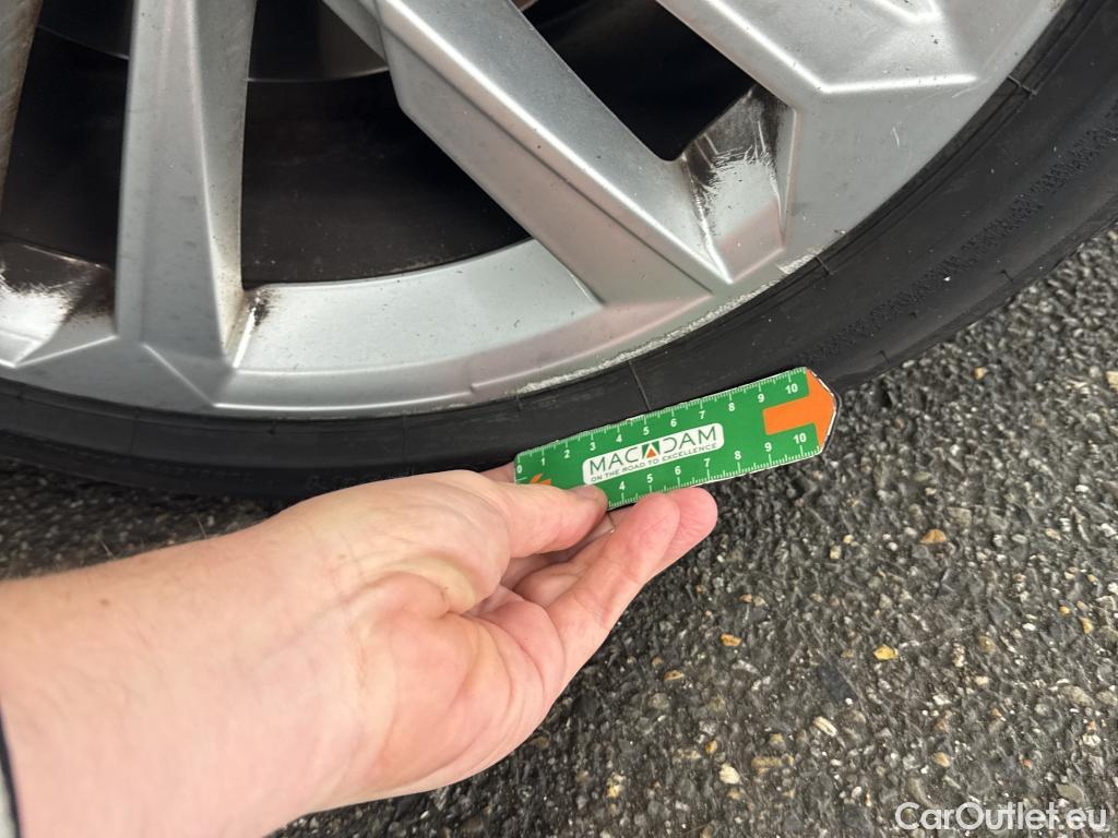  Audi  A3 AUDI  Sportback / 2020 / 5P / Berline 40 TFSI e 204 S Tronic Business Line #41