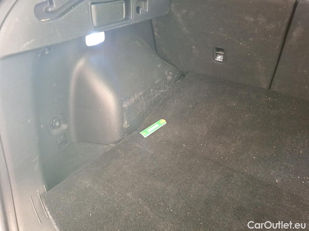  KIA  Sportage KIA  / 2021 / 5P / SUV 1.6 T-GDI 265 PHEV AUTO 4WD GT-LINE PREM #11