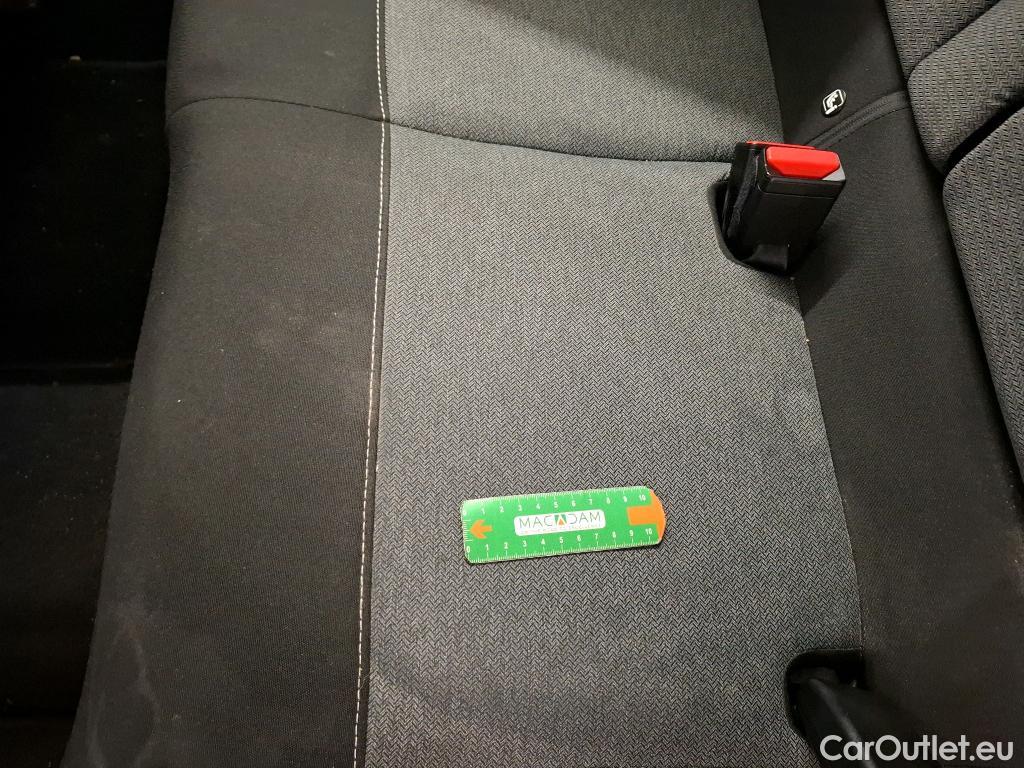  Citroen  C4 CITROEN  / 2020 / 5P / Berline PureTech 100 S&S BVM6 Live Pack Business #36